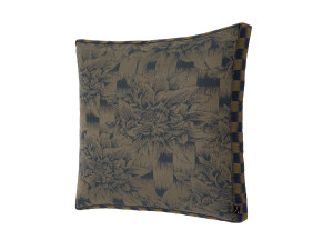 Квадратная подушка с цветочным рисунком