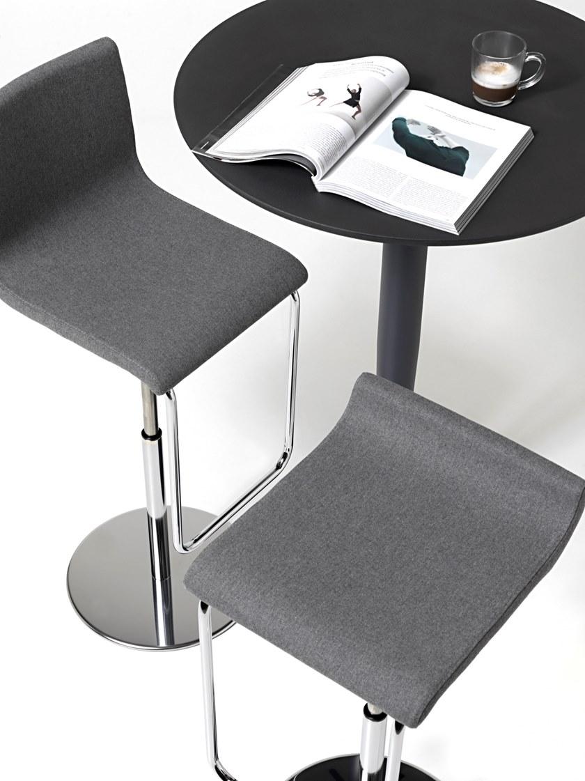 Diemme Регулируемый по высоте табурет из ткани с подставкой для ног sun-id-1407317 - Вид №4