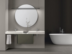 Двойной умывальник с зеркалом