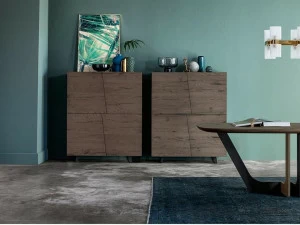 Devina Nais Буфет из массива дерева с распашными дверцами Unika