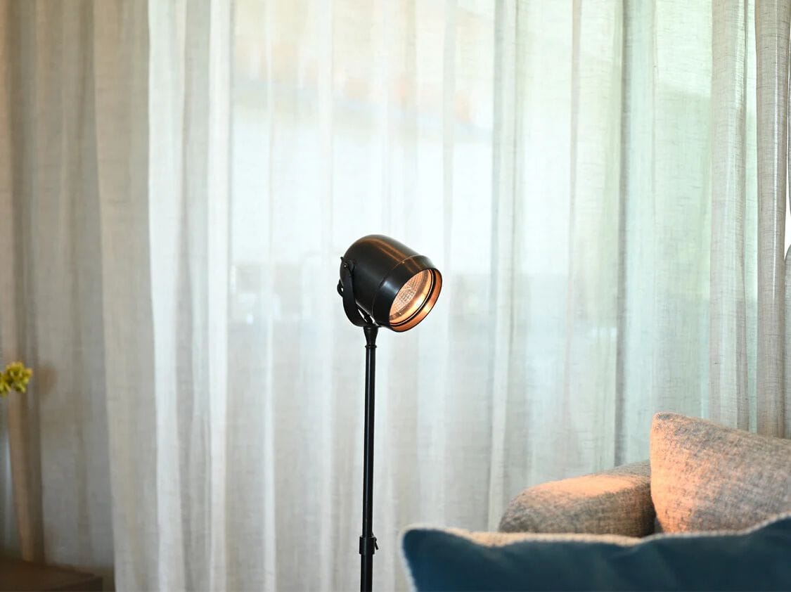 Регулируемая латунная напольная лампа Authentage Lighting Macro ARCH-00096511 - Вид №1