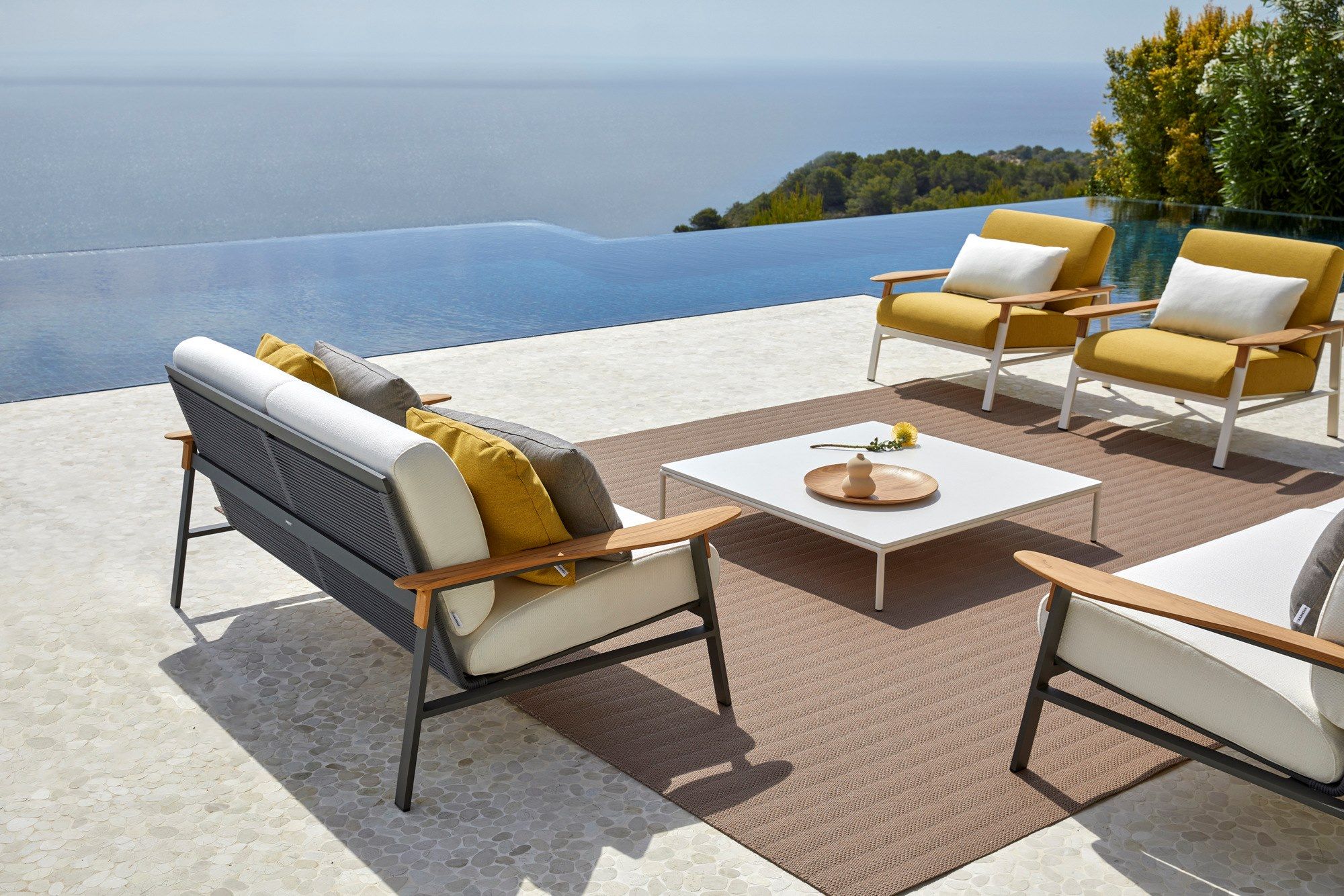 Квадратный алюминиевый журнальный столик с керамической столешницей POINT CITY ARCH-00120518 - Вид №2