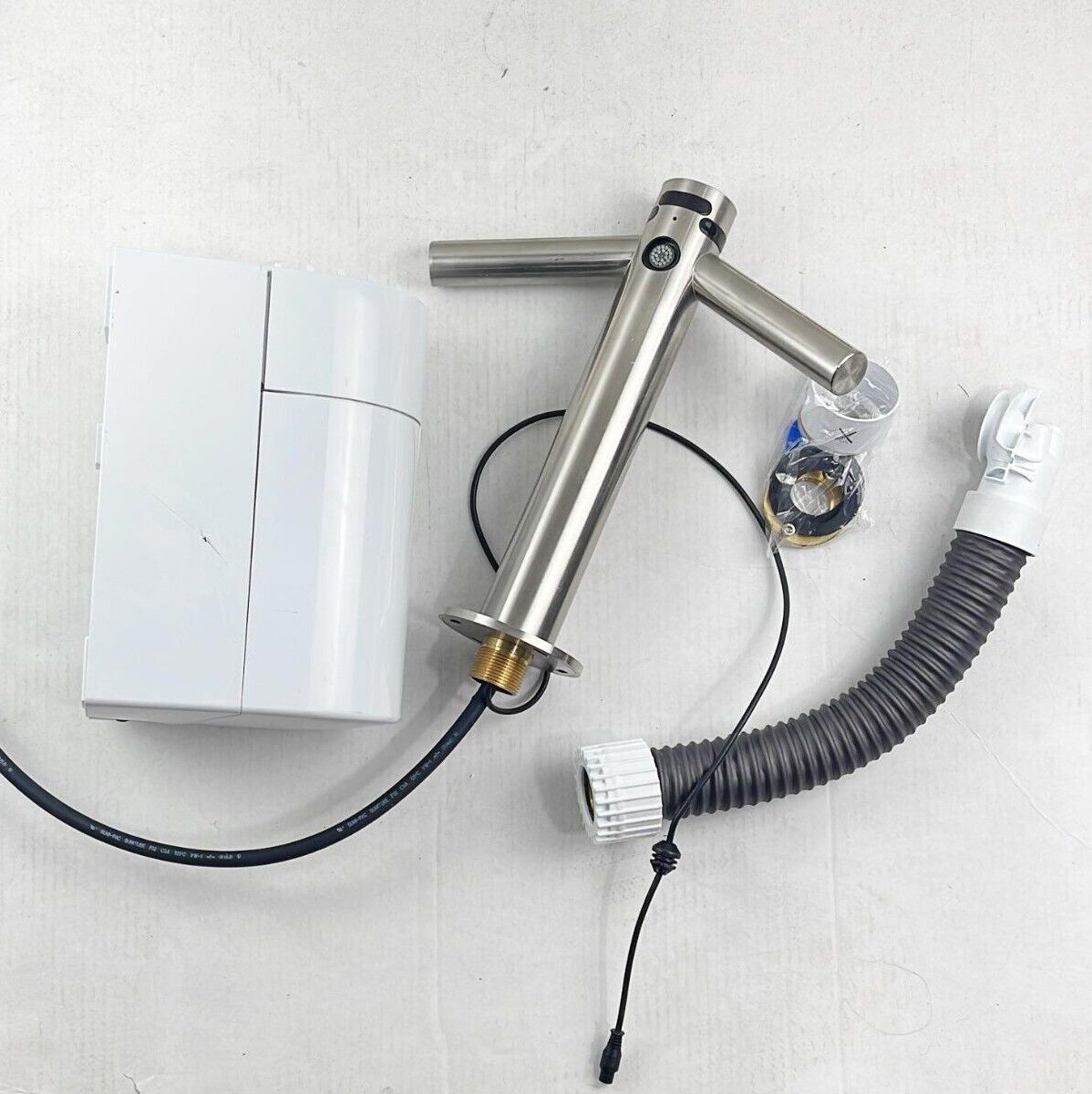 WD06 DYSON AIRBLADE Сушилка для рук совмещенная со смесителем Wash+Dry (245266-01 Англия) AIRBLADE WD06 - Вид №16